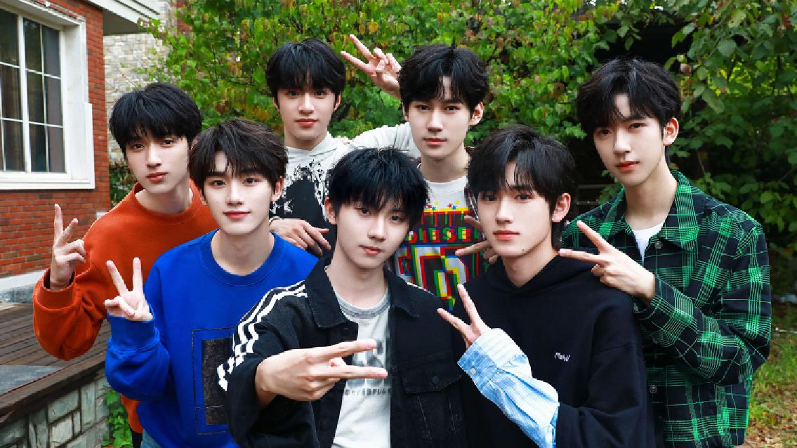 时代峰峻|海外粉丝称时代少年团抄袭，团名和前辈团相似，时代峰峻硬核回复