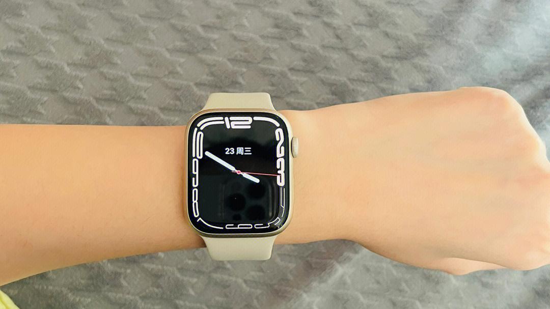 Apple Watch|从续航来说，OPPO Watch 3 Pro比Apple Watch S8香