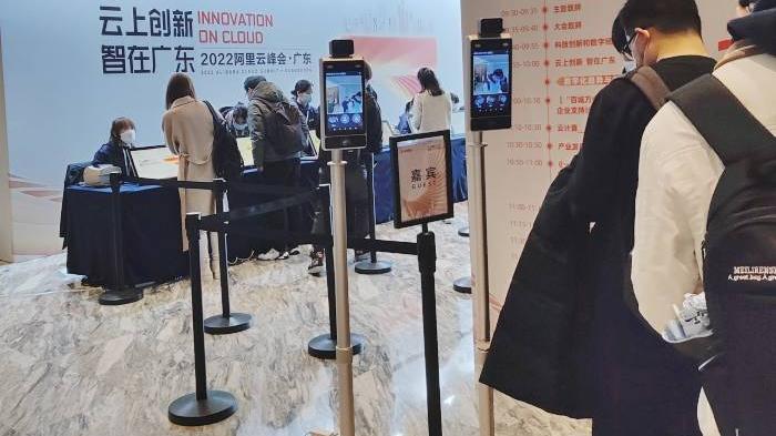 疫情时期便利店除了引入自助收银机，还可以怎么“武装“自己？