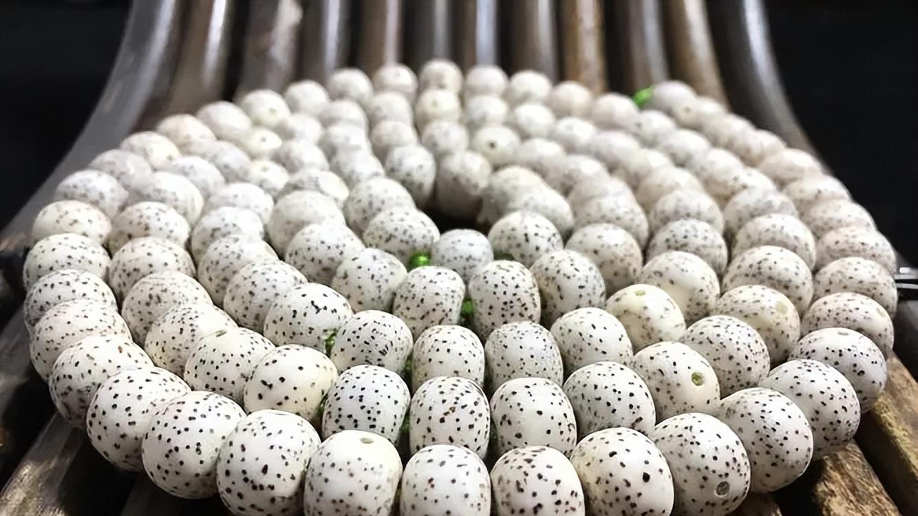 星月菩提|玩星月菩提，选脱脂，还是原脂？