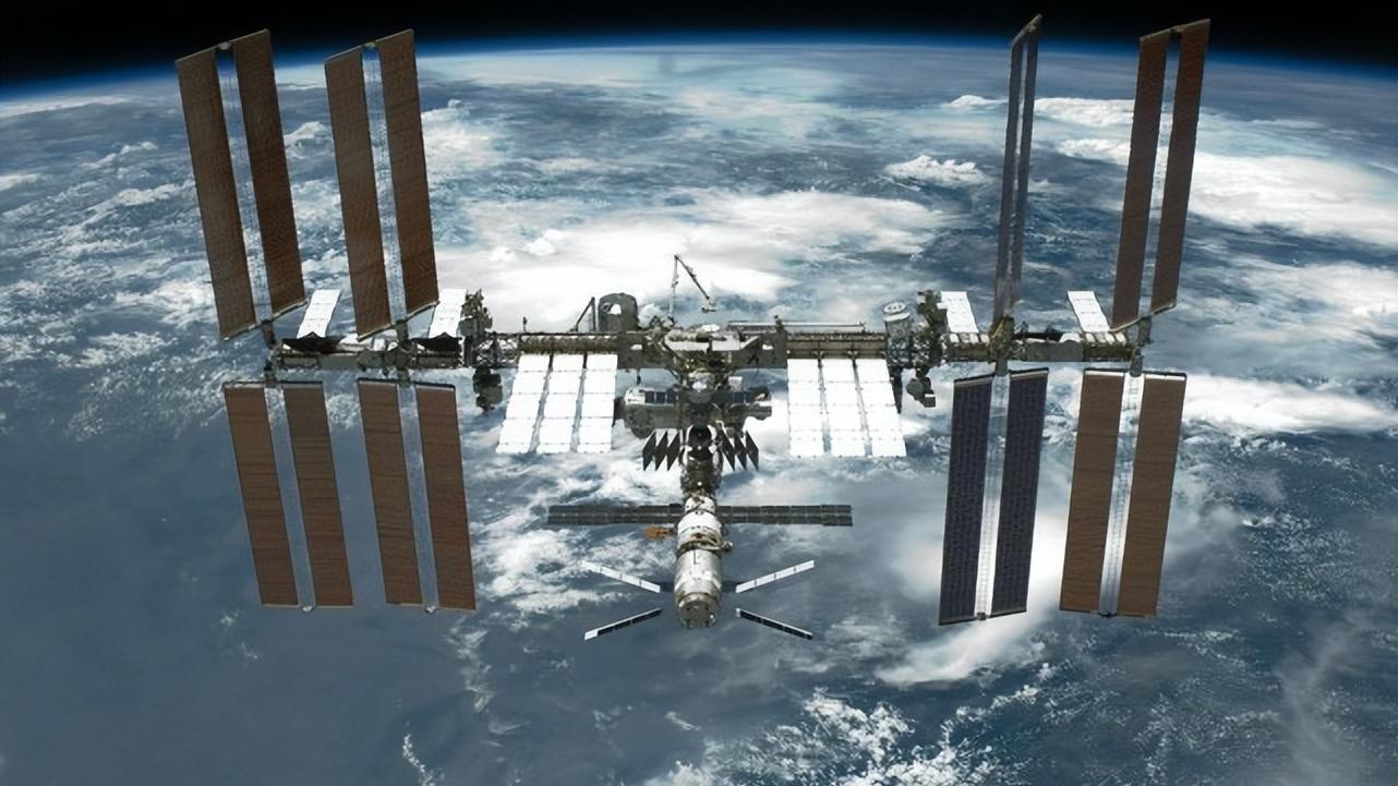 NASA想在2030年之前，无缝衔接国际空间站，时间和资金都很勉强