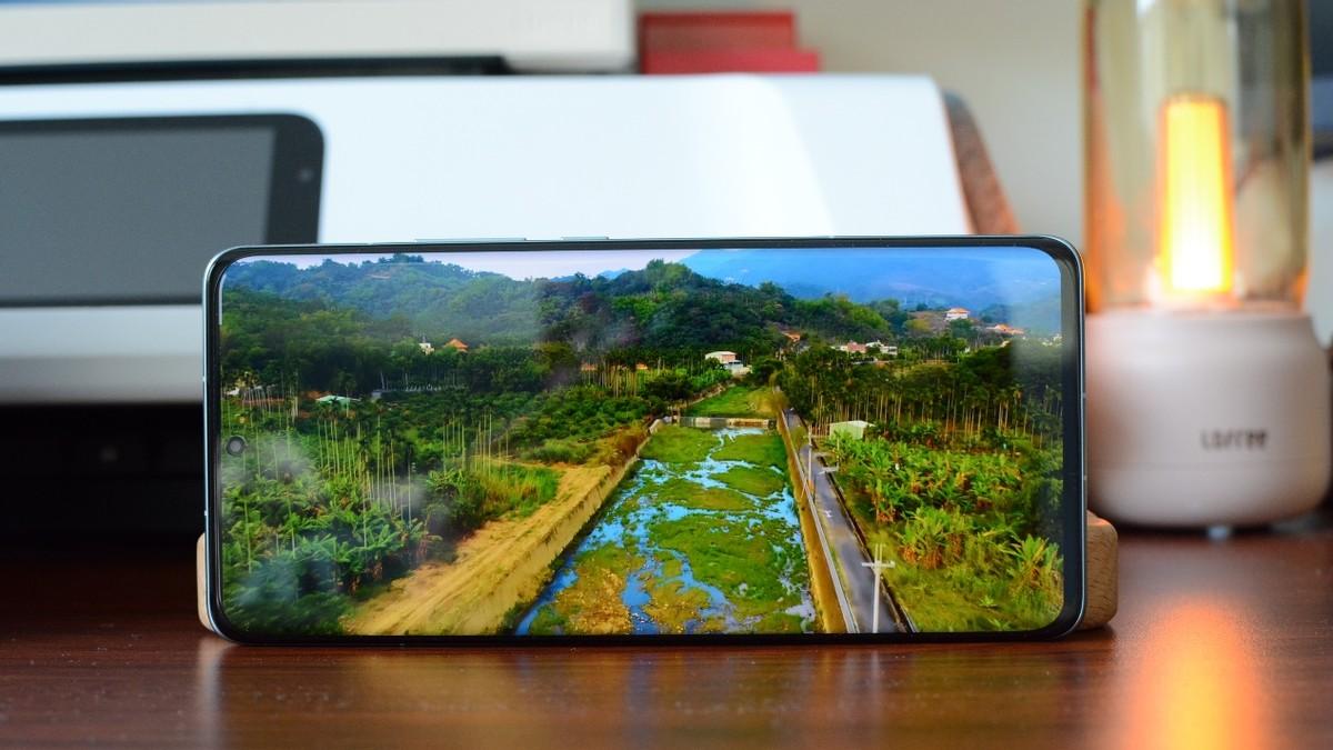 显卡|雷军困惑：小米12Pro到底降到什么程度，你们才会买？