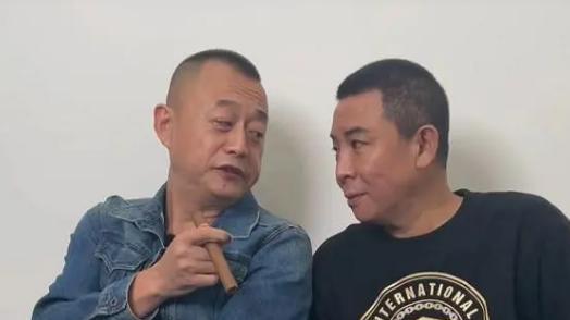 征服|韩跃平和封飙合体玩《征服》“梗”：跃平一根烟，华强底朝天？