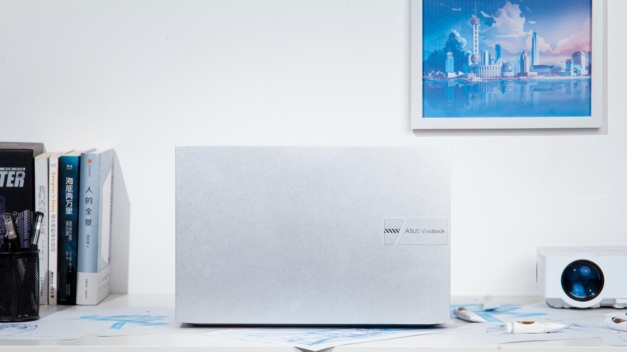 万超|创意工作者双11换新笔电讨论：强性能+OLED好屏，选它很香