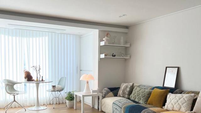 发现一个韩国普通人家的装修：因家居布置而走红，简单却不俗气！