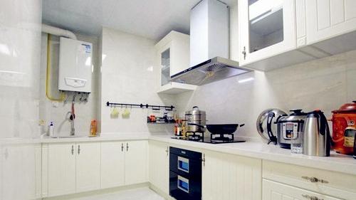 厨房热水器储水式好还是即热式好？幸好我家选对了！