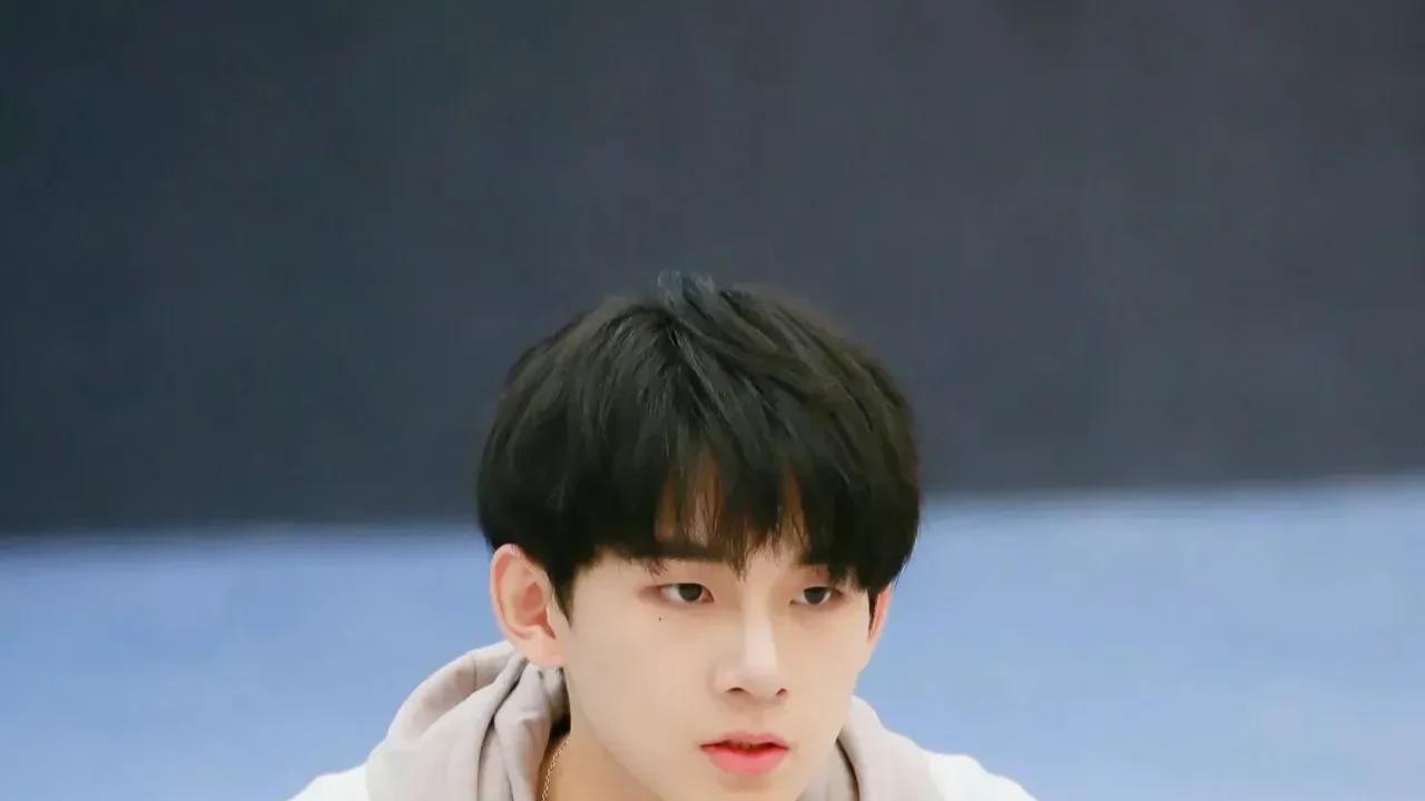 姚琛|昨日，刘大锤终于放出来了大瓜!