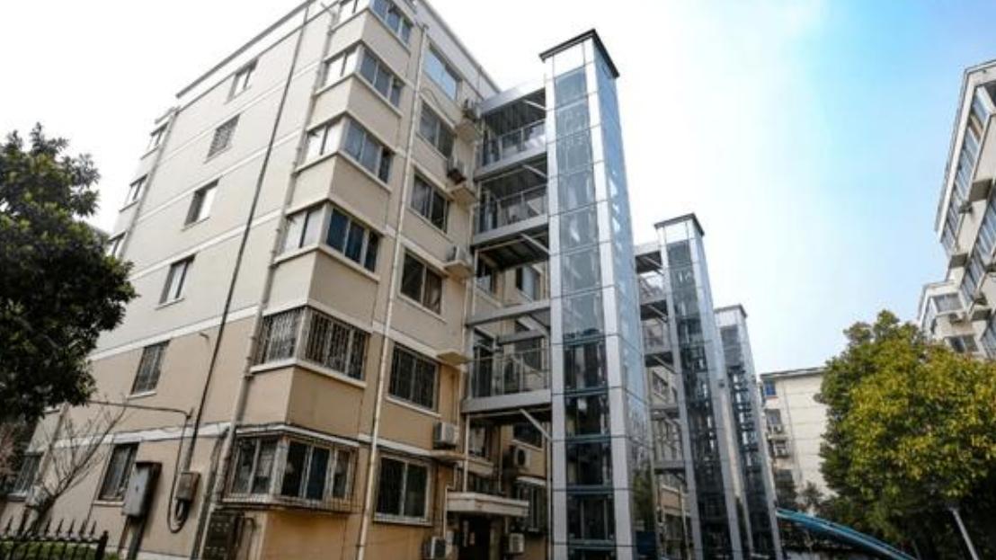 高层住户吐槽：旧楼加装电梯，房子出现这3个“新麻烦”