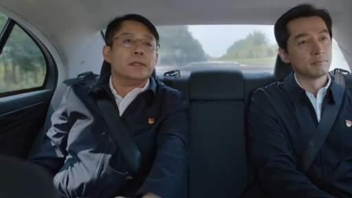 梅晓歌|《县委大院》：推论梅晓歌的年龄多大，并探究其岳父的背景