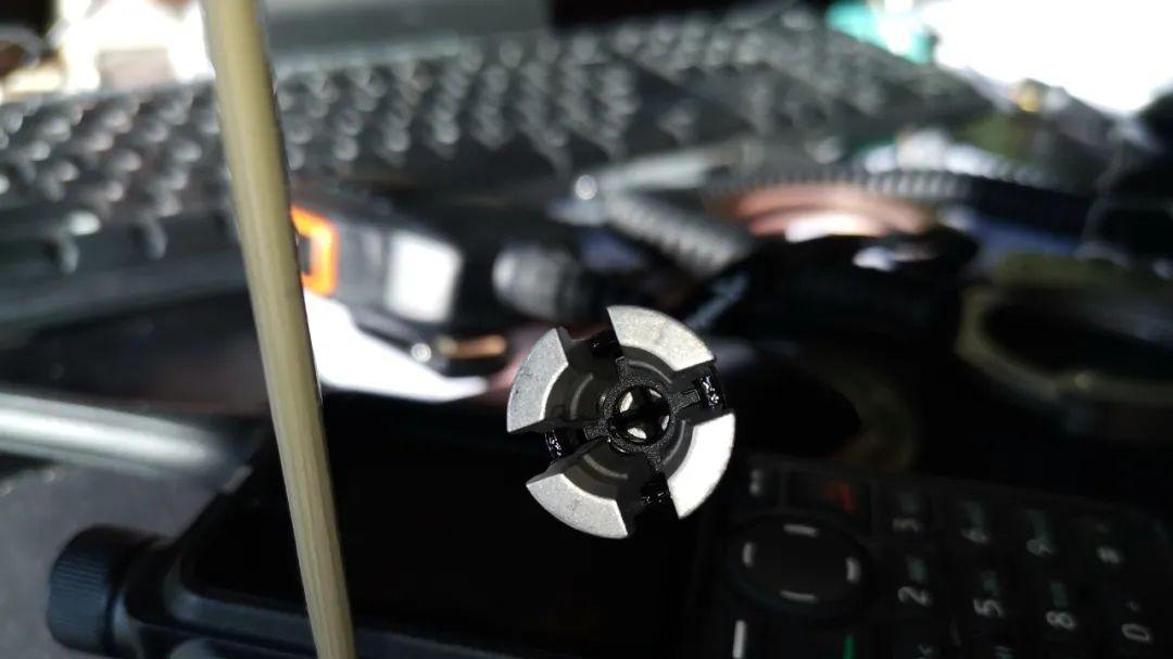 手柄|机械甩棍 论手感 还是皮革手柄，我选择16寸