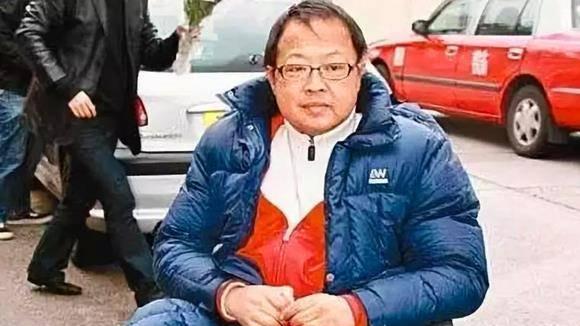 梅艳芳|他为梅艳芳守墓终身未娶，因病离世终年51岁，如今被人们追念