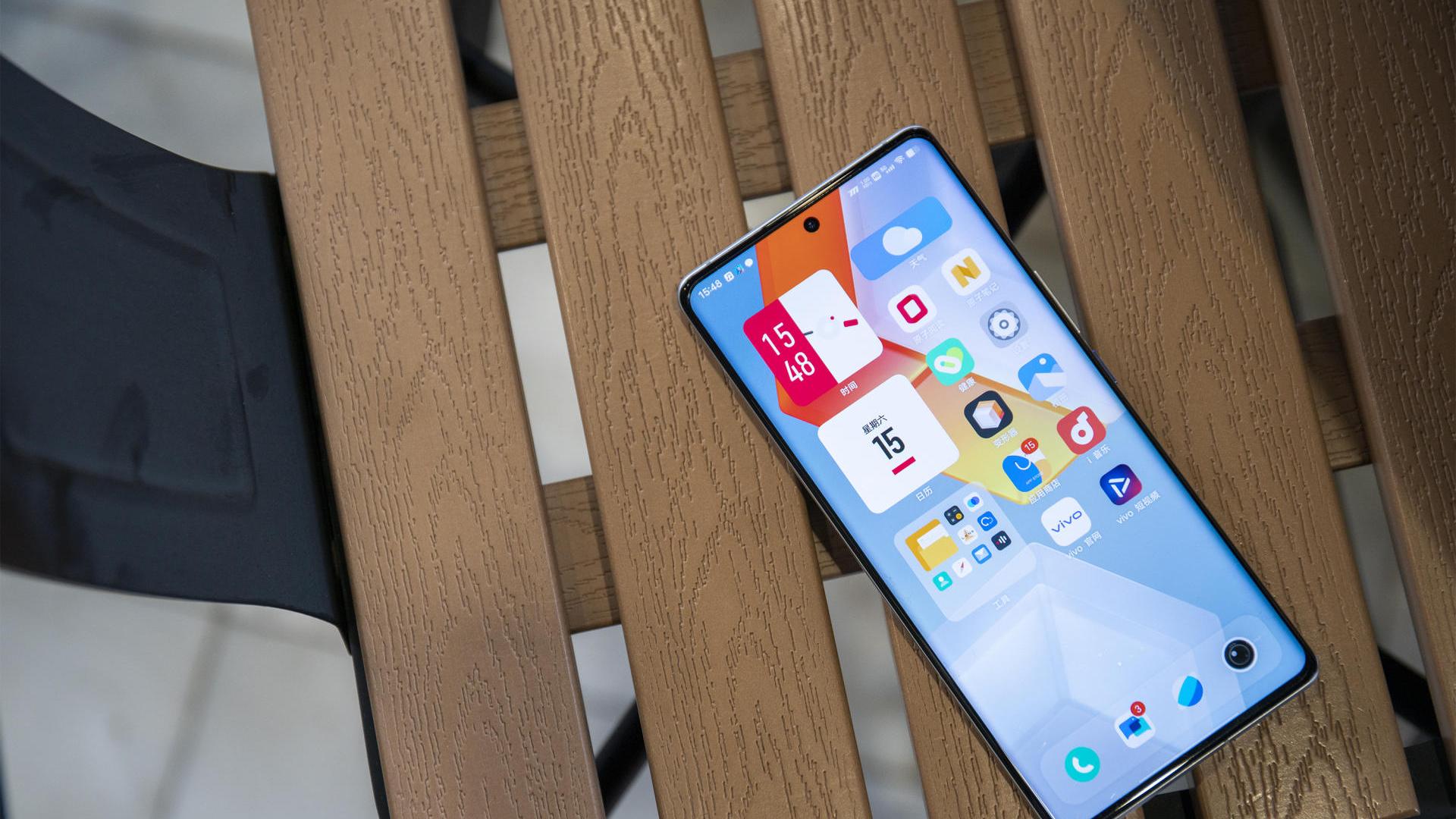 iqoo|iQOO 9 Pro测评：再度呈上顶尖性能表现，视效依旧“天花板”