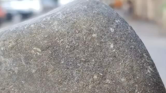 翡翠|翡翠原石的砂粒表现决定了翡翠的好坏