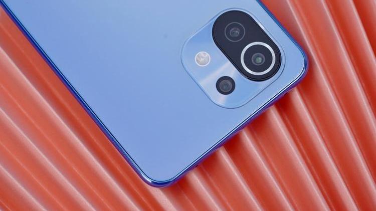 小米科技|极致轻薄手机降至新低，159克+绝版芯片+8GB，现已降至1669元