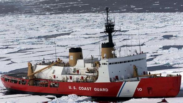 极地数米厚的冰层，破冰船是如何破冰的？开足马力直接撞碎？
