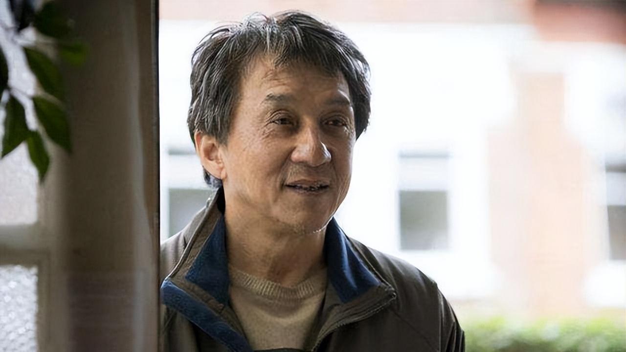 成龙|成龙：它是我一生中最大的遗憾，多次拒绝移民邀请，名利双收不快乐