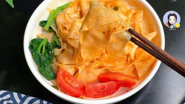 回锅肉|买方便面时，这4款方便面也尝尝，筋道好吃