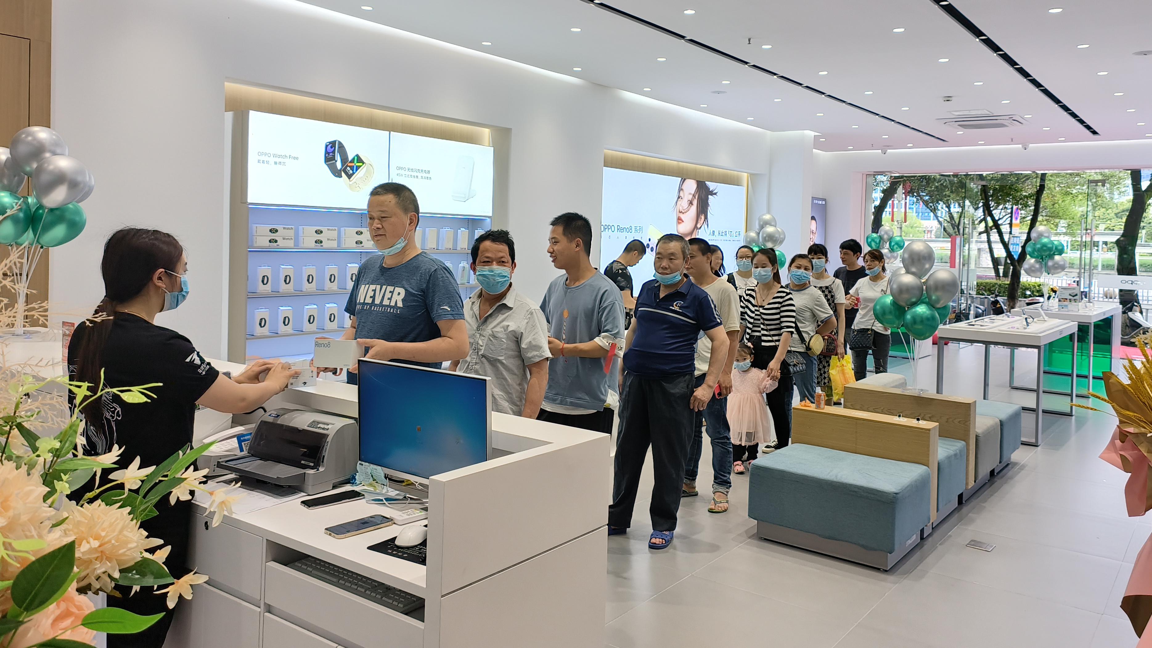 oppo reno|双芯人像+精致颜值！Reno8 Pro+首销告捷，线上线下皆被疯抢