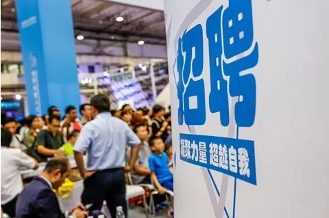 腾讯|腾讯员工痛哭：年龄越大越找不到工作！