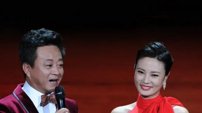 刘芳菲|曾获央视力捧，刘芳菲事业巅峰期因感情陷入非议，45岁不敢再爱