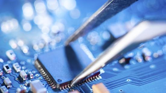 芯片|比台积电断供更可怕？英国芯片巨头作出决定，中国院士说得很对