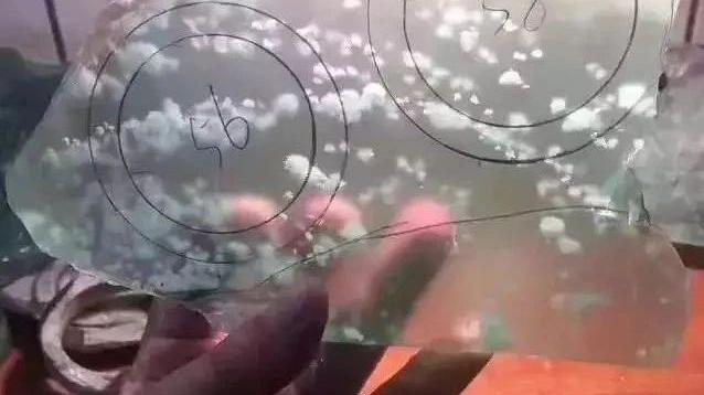 翡翠|叫价400万的神仙料子！到底贵在何处？