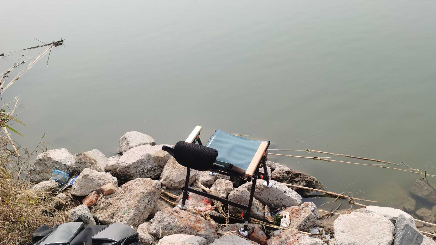 饵料|钓鱼的路上充满了艰辛，但是我还是会选择继续