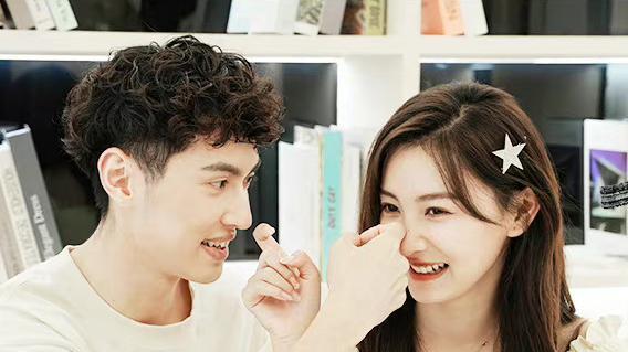 心动的信号5|九个人成了四对？心动的信号5成功率高，网友却批恋综工业糖精多