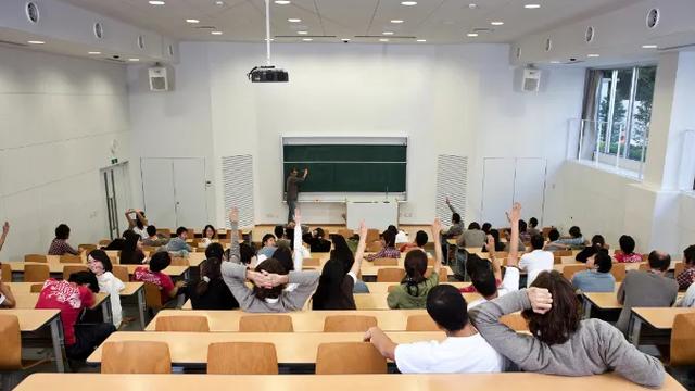 银行|这些职业，比公务员的待遇还要好，你知道有哪些吗