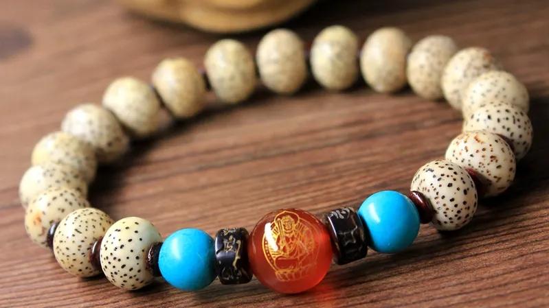 星月菩提|星月菩提如何搭配配饰？