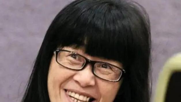 余秀华|余秀华欲退网轻生？剪寸头、清空账号、留好遗像，精神状况引担忧