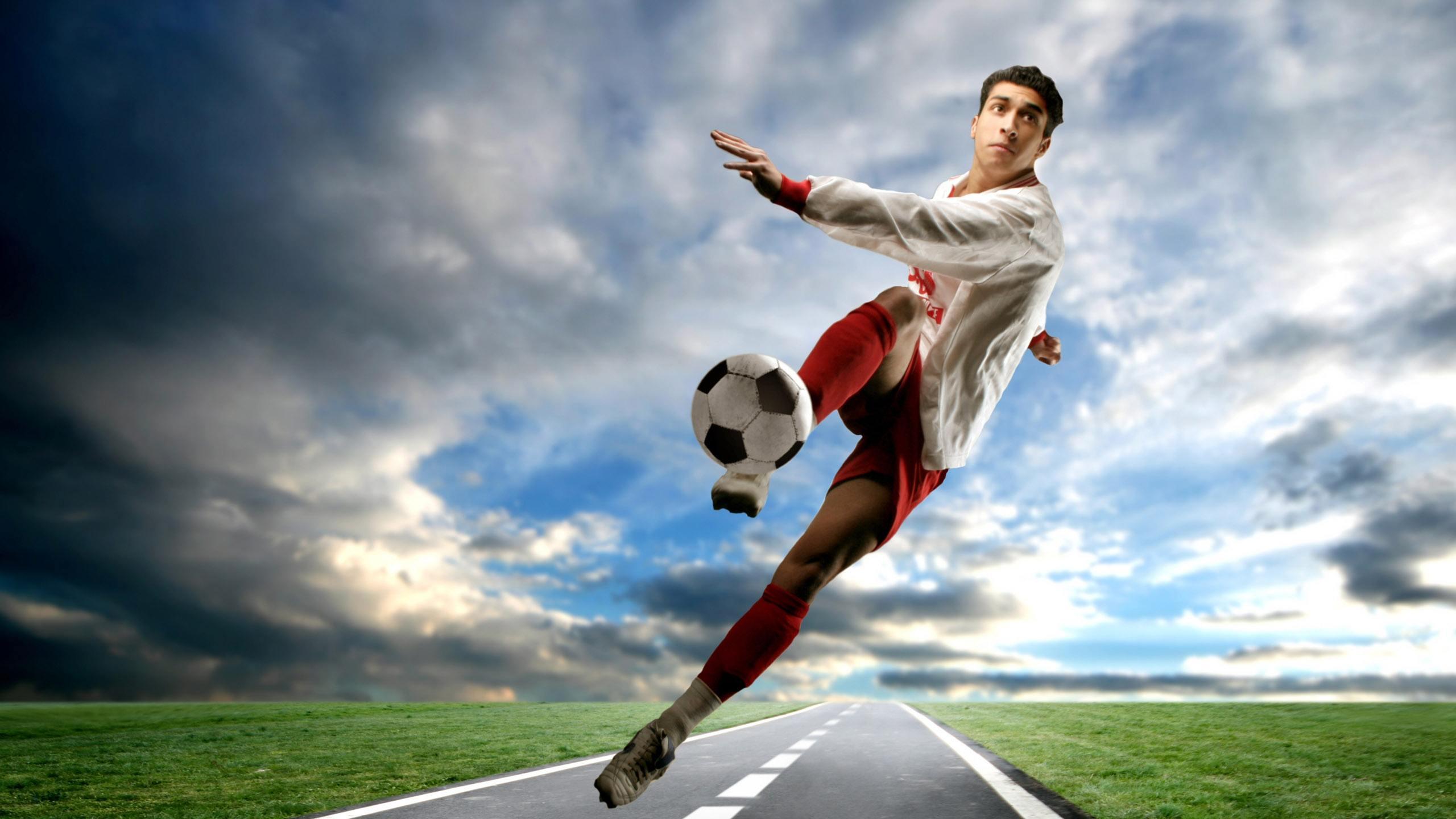 |3本值得熬夜看的足球文，设定新颖，剧情精彩，爽点满满！