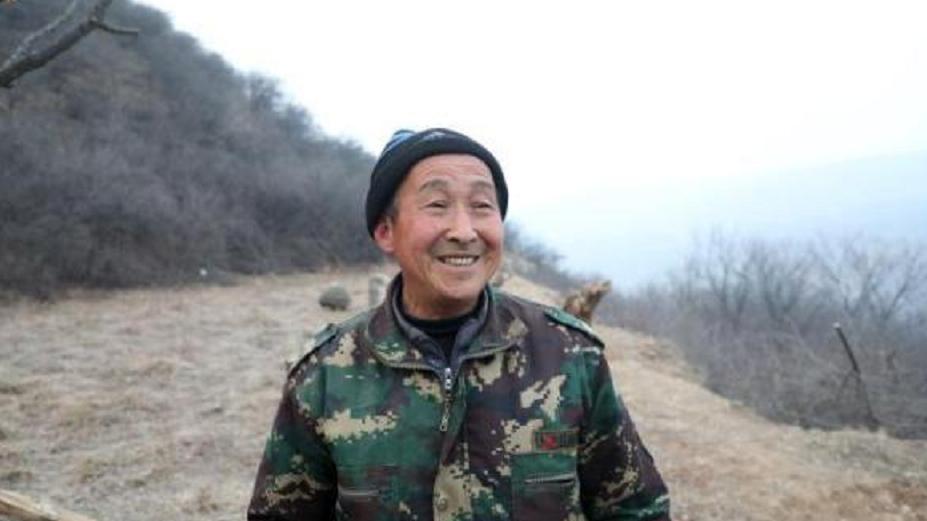 四川小伙捡到野鸡蛋，用母鸡孵化出4只凤凰，为啥最后却被判刑？