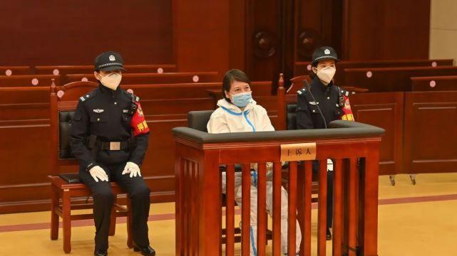 辩护律师会见劳荣枝：告知死刑复核程序，看到劳荣枝精神状态还好