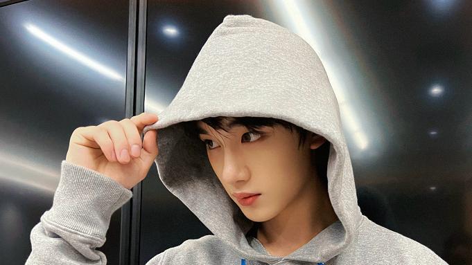 丁程鑫|丁程鑫14岁时广告被扒出，瘦瘦的很可爱，网友：好帅的正太