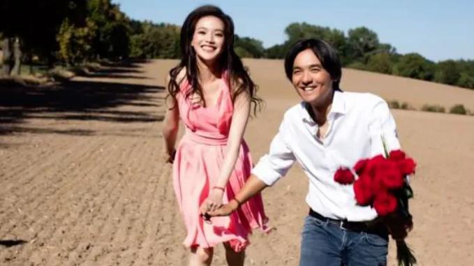 冯德伦|兜兜转转“万花丛中过的”他冯德伦，还是选择了最开始那个她