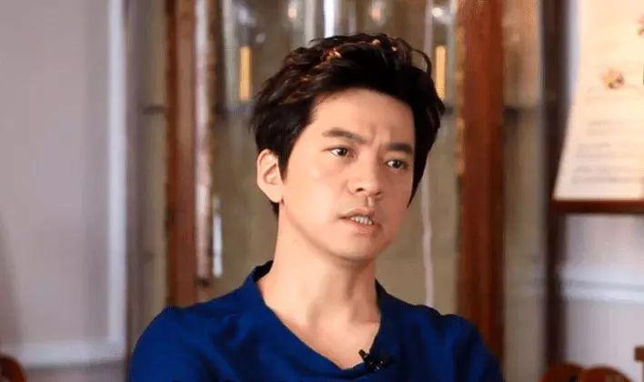 李健|李健：我98年大学毕业工资就一月4000块，现在很多年轻人比这还低