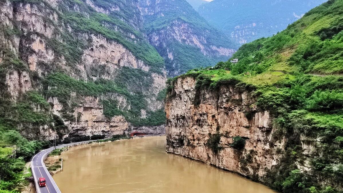 |我国这4处地方，风景如画禁止外国人进入，想花钱进去都没有