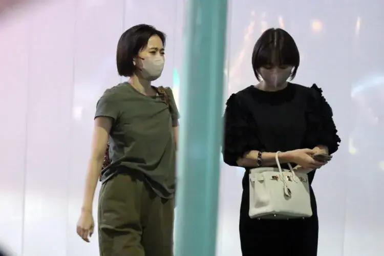 篠田麻里子|濒临破碎...原AKB48篠田麻里子协议离婚，争夺女儿抚养权