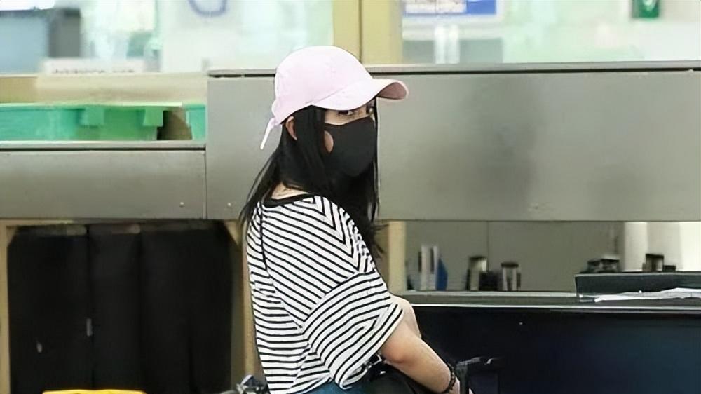 杨幂|这场“怼脸拍”小花们居然都输给了一个68岁的老戏骨，可悲可叹啊