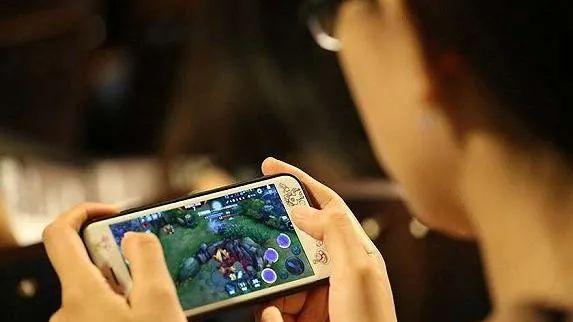 iPhone|iPhone 明年将迎来大幅度涨价丨异常耗电问题已经确定