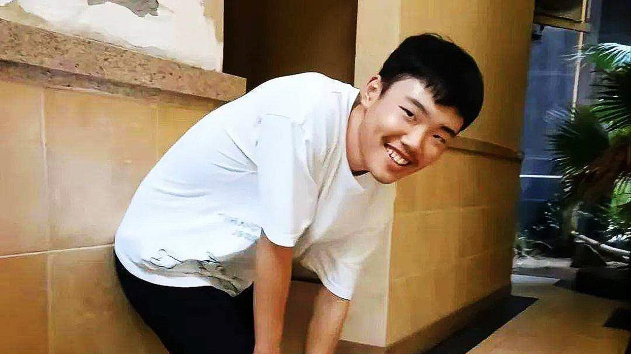 胡鑫宇失踪重大突破，车辆秘密开到食堂后门，学校监控疑人为关闭