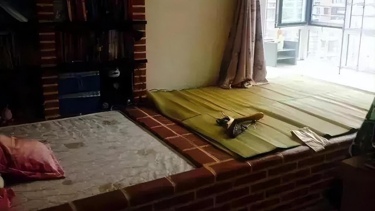 老公用红砖做榻榻米，500块成本做出2万的效果，朋友都说有创意！