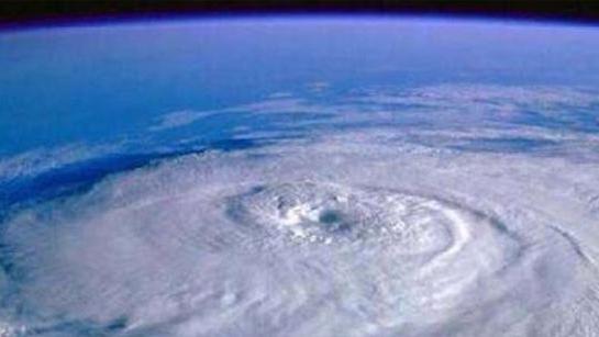 人类已知最大台风，已刮了350年，风力足以摧毁地球上的一切