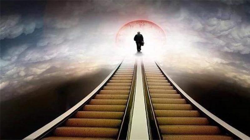 人濒临死亡会有什么感觉？有奇怪的声音飘然而至
