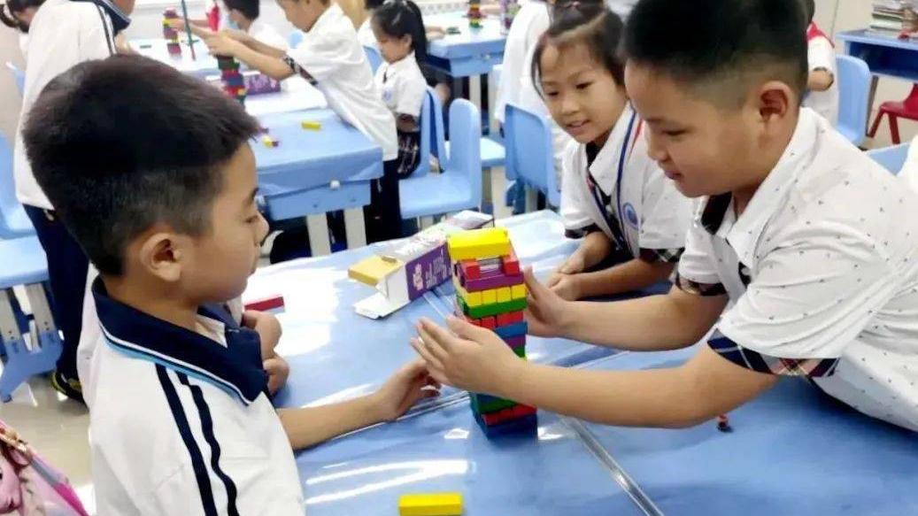 学霸|小学“学霸”退步成初中“学渣”？资深教师讲出原因，家长要知晓