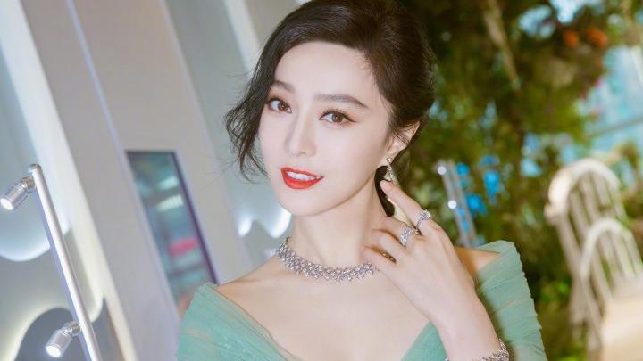 范冰冰|美图分享｜“范爷”范冰冰，多辉煌就多落寞，被金钱打到的顶流！