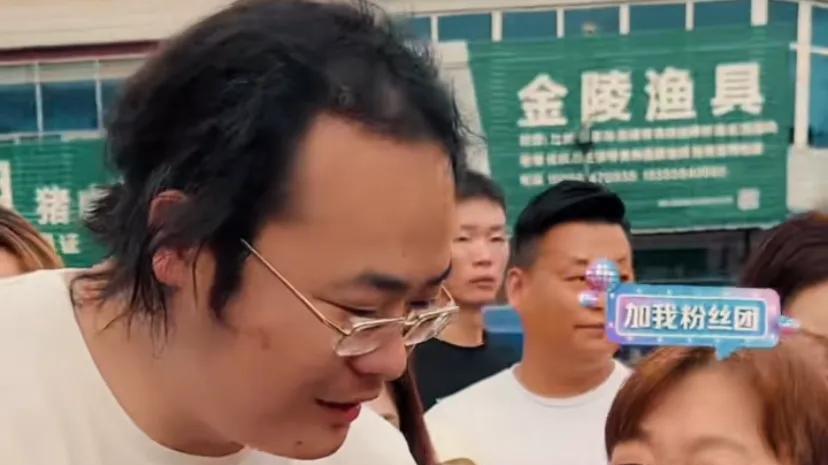 正能量|网红“倪海杉”直播帮助他人，自费千万元，得罪众多大主播被打压