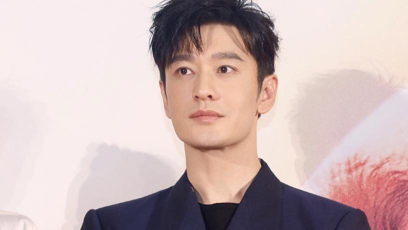 |黄晓明重游结婚领证旧地！晒孤单背影叹「很怀念」