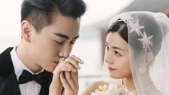 陈妍希|陈妍希怀2胎还是单纯发福？被传婚变后，杀青宴小腹隆起明显